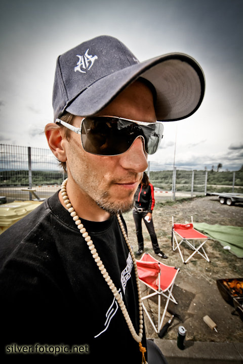 39741_416899689005_556899005_4897798_5771919_n