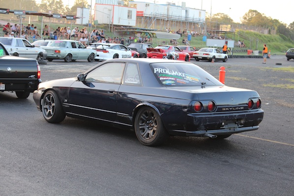 R32